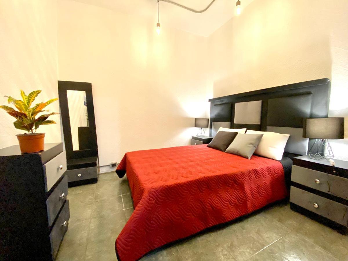 Roomies Hostel Reforma-El Angel Kota Meksiko Bagian luar foto